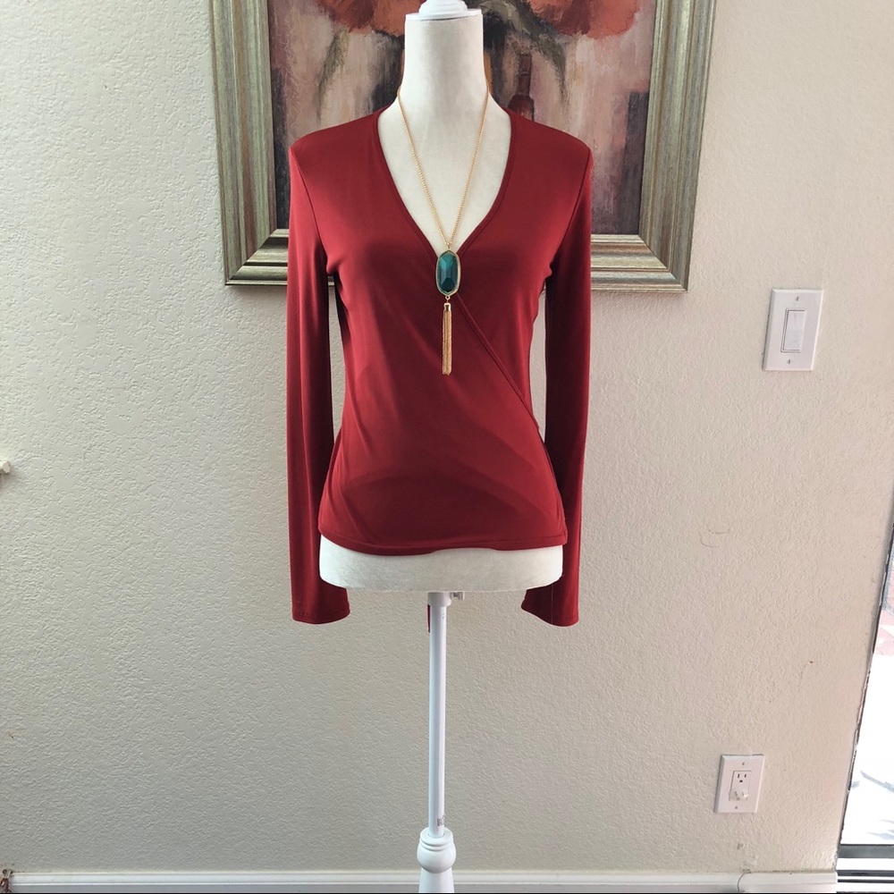 Tops - Picture 2 of 4